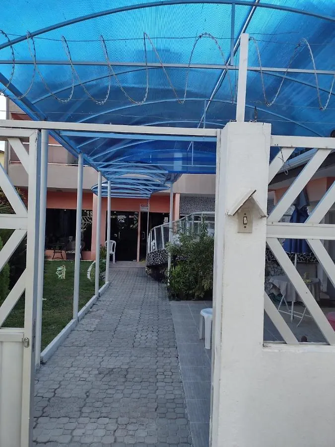 Casa Em Ponta De Pedras- Encanto Do Litoral! contacts